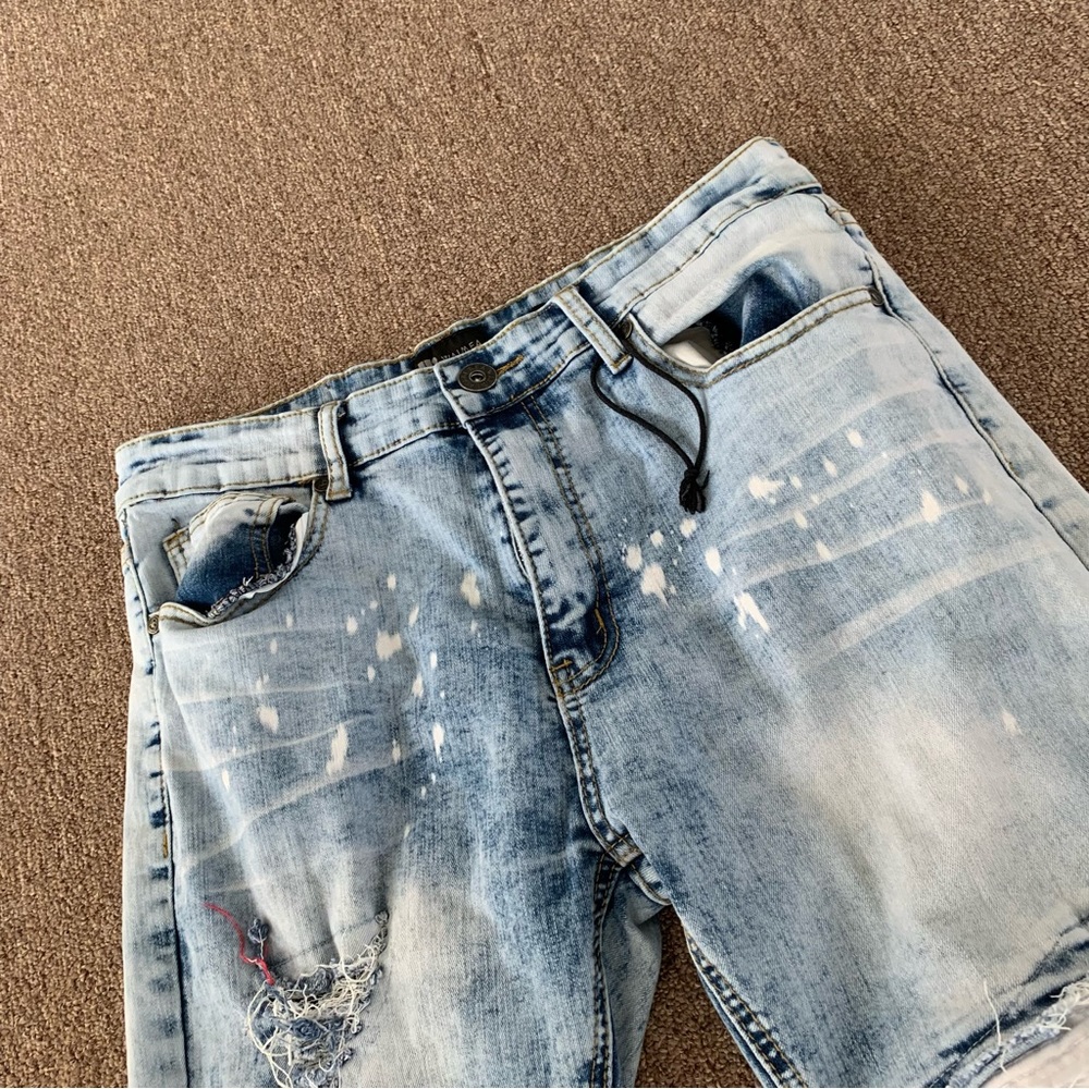 WAIMEA Mens Distressed Streetwear Blue Jeans, Red Accent, Acid Wash, Size 32x27